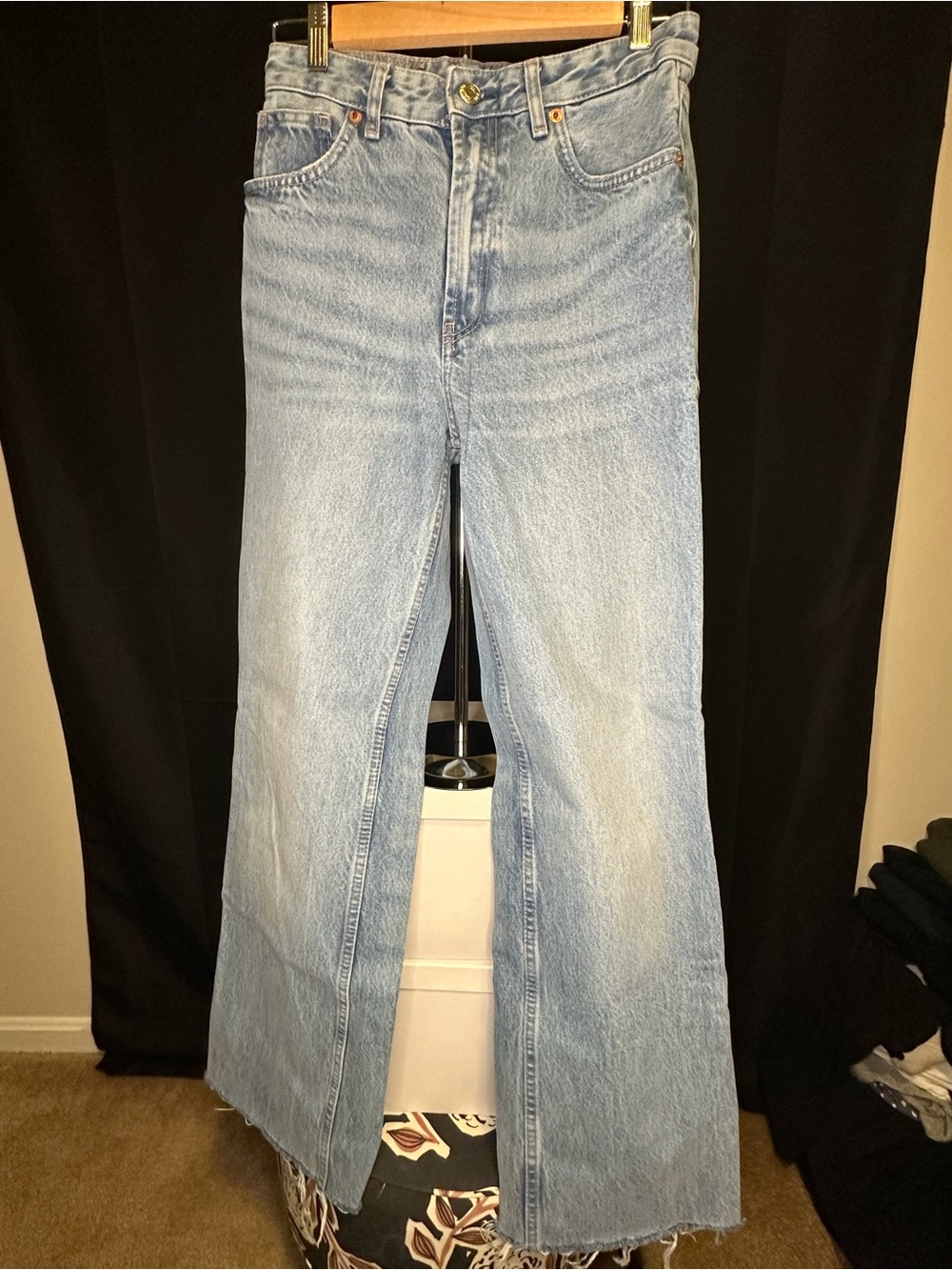 Zara Light Blue Women’s Wide Leg Jeans